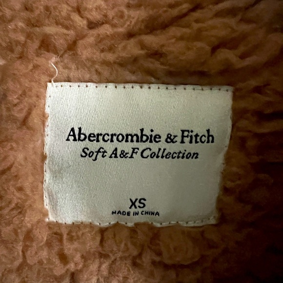 Abercrombie & Fitch soft & cozy Sherpa half-zip pullover - Picture 3 of 3